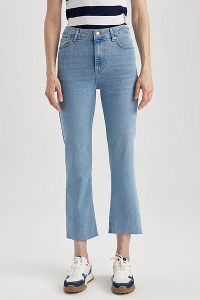 DeFacto Kalhoty Crop Flare Fit Crop Fit Jean Crop Fit kalhoty