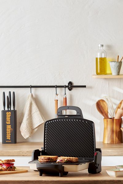 HOMEND Toastbuster 1337h 4 Bread Toaster Cream