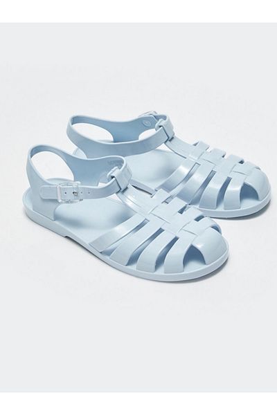 LC Waikiki Γυναικεία σανδάλια παραλίας με λεπτομέρεια κλειστής μπροστινής αγκράφας