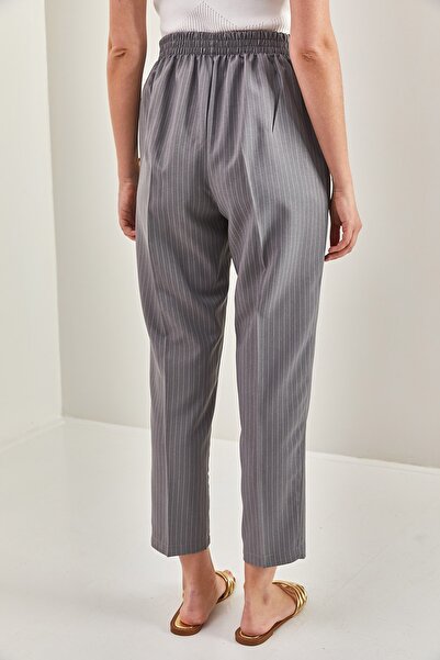 Bianco Lucci Women's Pockets Buttoned Trousers