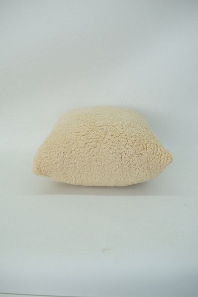 Miabella Home Стилен калъф за плюшена играчка Кузула 45x45 см и смесени материали