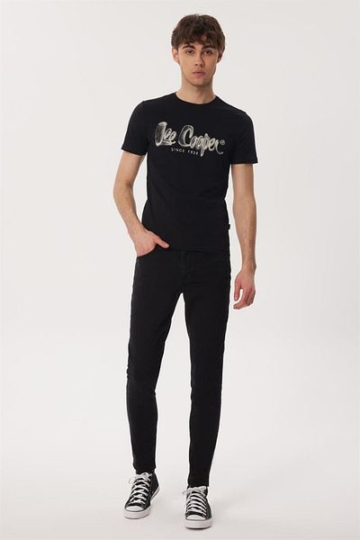 Lee Cooper Tricou negru pentru bărbați - Logo desenat, decolteu