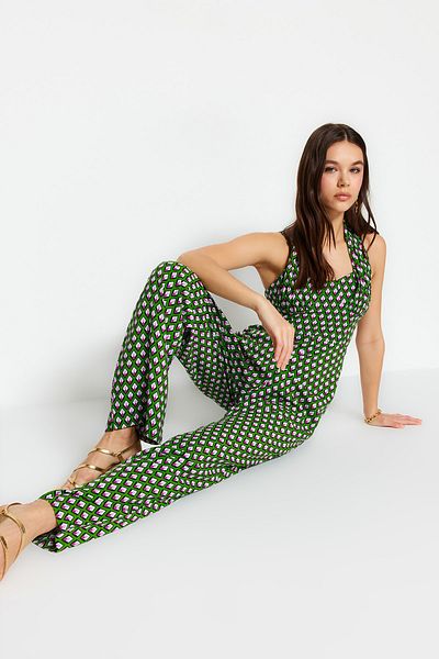 Trendyol Collection Zelený maxi tkaný overal s geometrickým vzorem TWOSS23TU00071