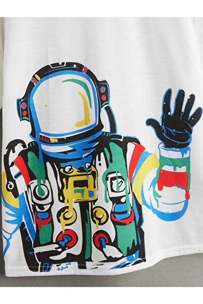 Machetta Biały dziecięcy T-shirt oversize z okrągłym dekoltem Hello Astronaut i nadrukiem