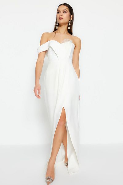Trendyol Collection Rochie de seară lungă de mireasă/Nikah, căptușită cu țesută ecru TPRSS23AE00236