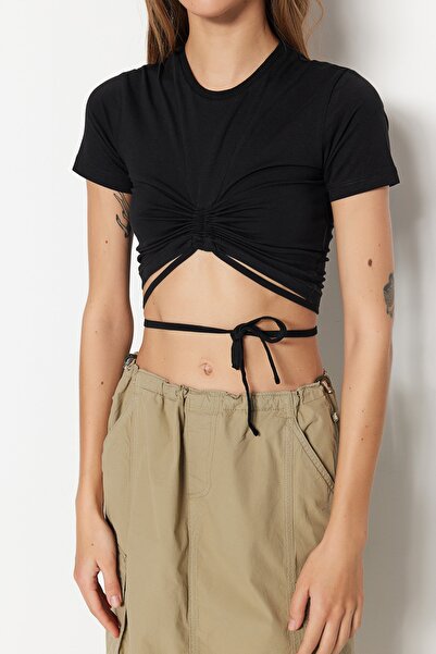 Trendyol Collection Black Tie Detailed Fitted Crew Neck Crop Pružná pletená halenka TWOSS23BZ00070