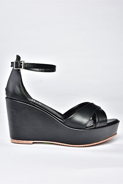 Fox Shoes Schwarze Damenschuhe mit Keilabsatz