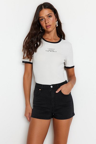 Trendyol Collection Джинсові штани з високою талією чорного кольору TWOSS23SR00277