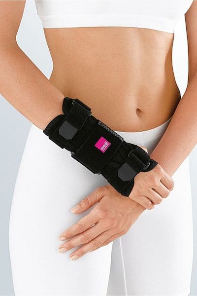 Medi Orthopaedics يدعم اليد اليمنى الثابتة من Manumed