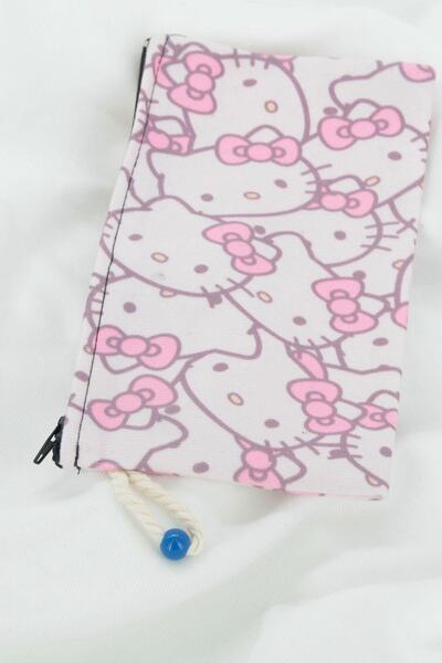 Anime Marketi Hello Kitty Tasarımlı Bez Kalemlik Veya Makyaj Çantası
