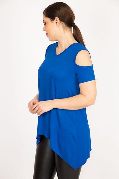 Şans Women's Saks Plus Size Shoulder Low-cut Asymmetric Cut Viscose Blouse 65n36089