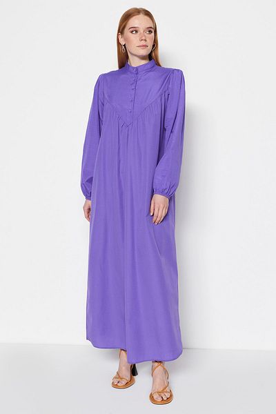 Trendyol Modest Lila, gerafftes, detailliertes Baumwollkleid mit Ballonärmeln, halber Knopfleiste, gefüttert, weite Passform, gewebtes Kleid TCTSS23EB00371