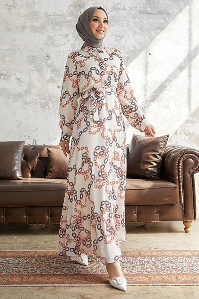 InStyle Σατέν φόρεμα με μοτίβο ρουμπίνι με αλυσίδα - γκρι