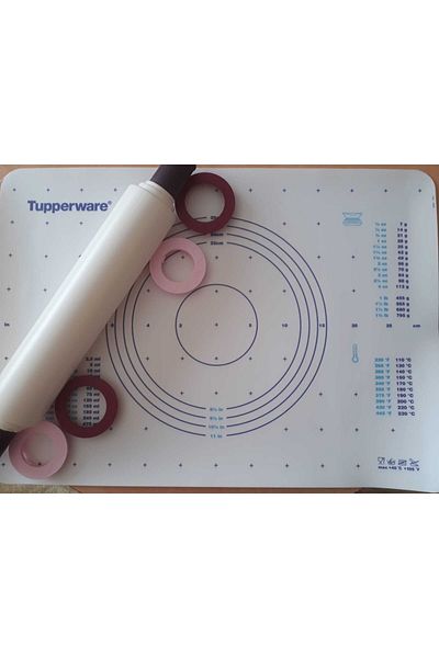 Tupperware Dough Sheeter Set (Dough Sheeter Mat & Roller And Molds)