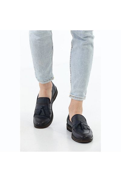 Everest Men's Classic Genuine Leather Tasseled Orthopedic Casual Shoes
