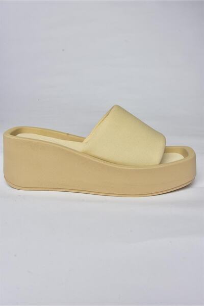 Fox Shoes Beigefarbene Damen-Hausschuhe aus Stoff mit dicker Sohle