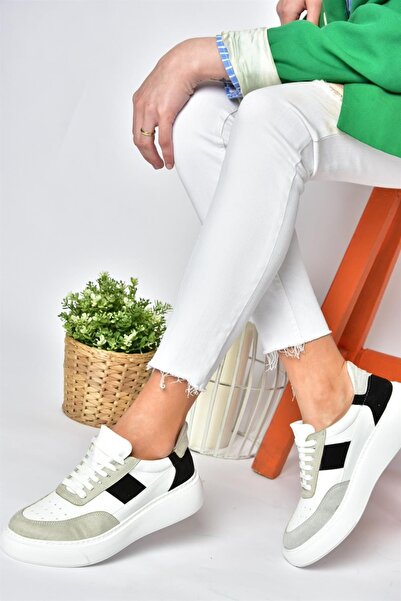 Fox Shoes P274048809 Biało-czarne codzienne damskie tenisówki