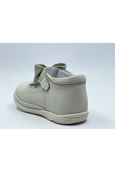 Perlina Leather And Anatomical Sole Girl's First Step Shoes