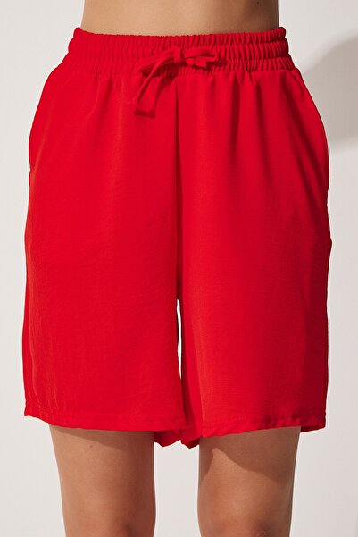 Happiness İstanbul Women's Vibrant Red Flowing Ayrobin Kimono Shorts Set DZ00053