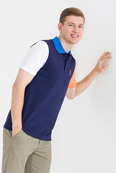 U.S. Polo Assn. Men's Saks T-shirt