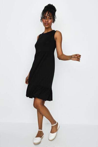 Select Moda Γυναικείο Μαύρο Πλεκτό Φόρεμα με βολάν με λαιμόκοψη