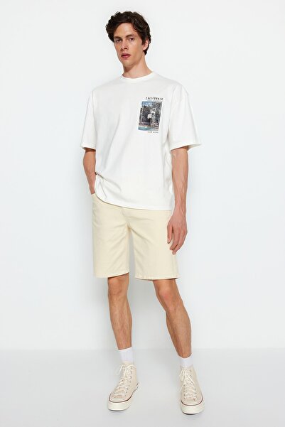 Trendyol Collection BaskeTball PrinTed Ecru Oversize CoTTon T-Shirt - TMNSS23TS00318