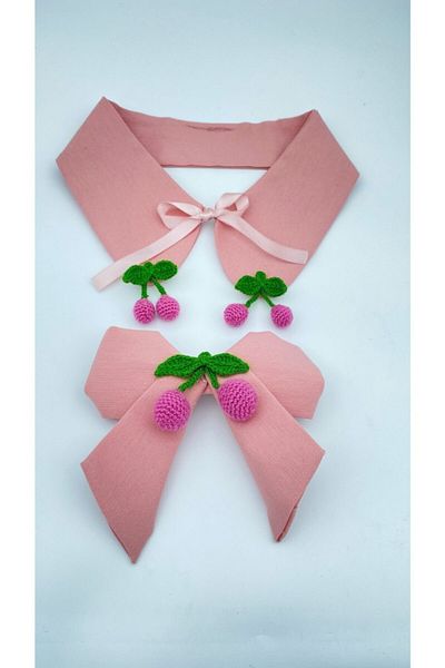 White Alamode Cherry Motif Pink Linen Collar Buckle Set