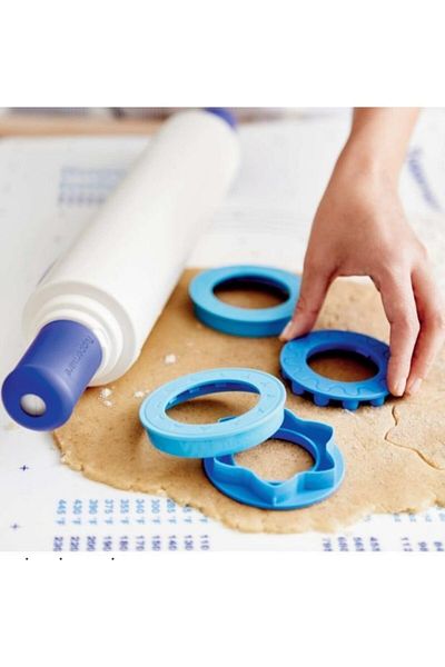 Tupperware Magic Roller and Cookie Molds