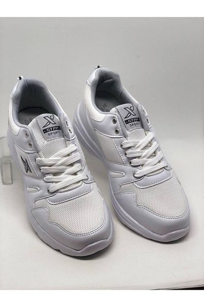 XStep White Men's Sports Shoes