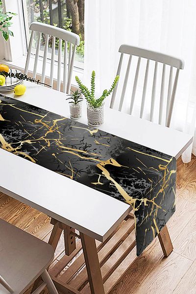 Realhomes Runner din piele intoarsa cu design special imprimat digital cu model de desen auriu pe fundal negru
