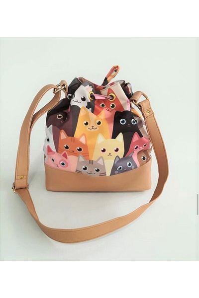 TALKING DREAMS Bucket Bag - Cat Design