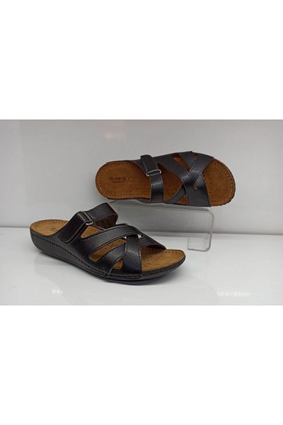 Muya Women's Black Anatomical Leather Slippers