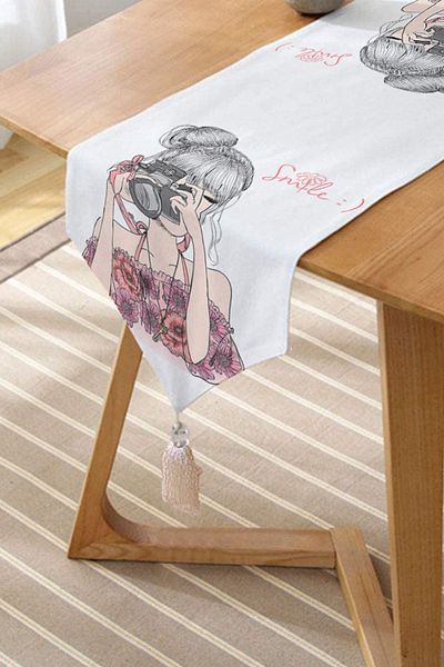 Realhomes Fashion Girl Digital Printed Modern Tasseled Chenille Triangle Runner