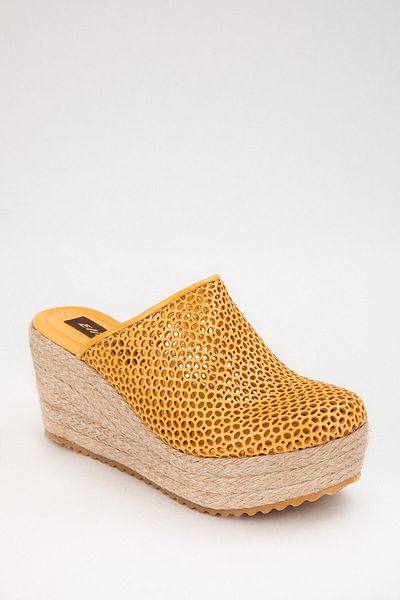 Elile Shoes Papuci închiși cu toc din piele naturală din iută