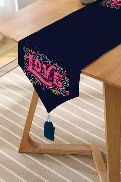 Realhomes Colorat Love Printed Digital Printed Modern Tufted Chenille Triunghi Runner