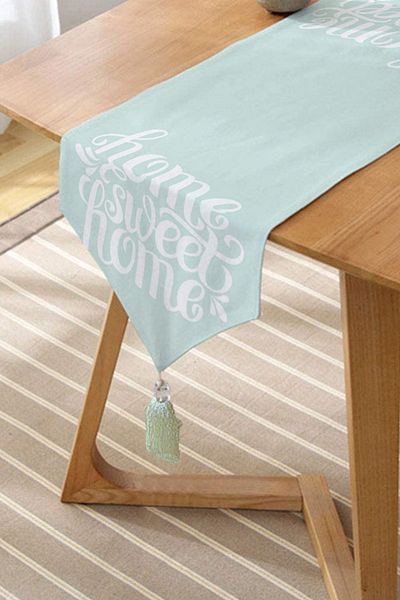 Realhomes Home Sweet Home Digital Printed Chenille Triangle Runner με φούντες