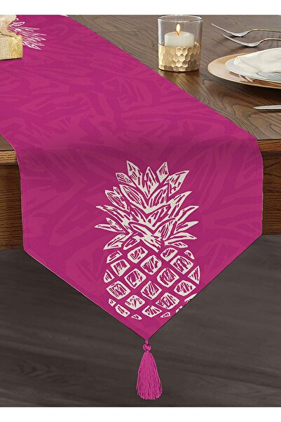 Realhomes عداء مثلث من الشنيل بتصميم عصري مع نمط أناناس على أرضية فوشيا