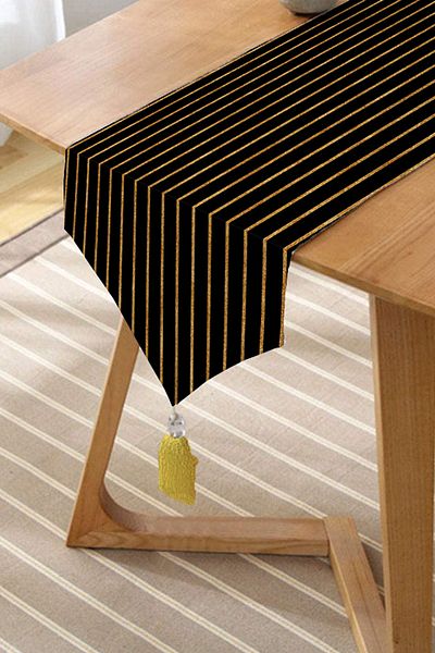 Realhomes Design personalizat Imprimat digital Decorativ Tufted Chenille Triunghi Runner