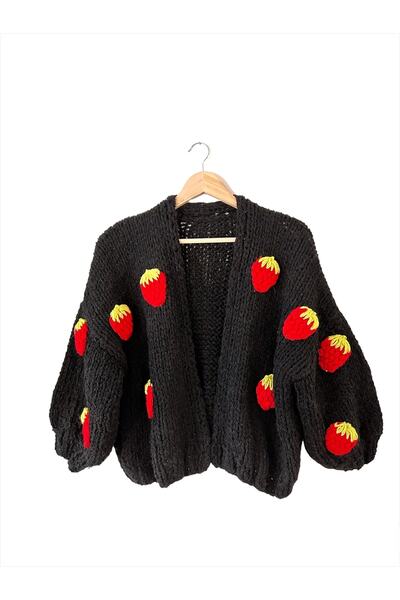 mihal boutique Cardigan tricotat manual cu motiv căpșuni