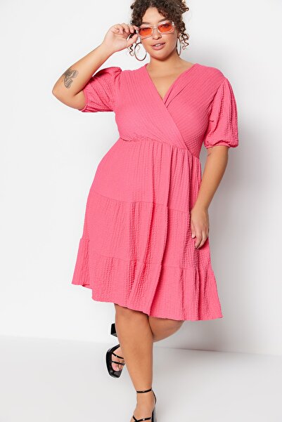 Trendyol Curve Φούξια Skater με λαιμόκοψη με διπλό στήθος πλεκτό φόρεμα TBBSS22EL2987