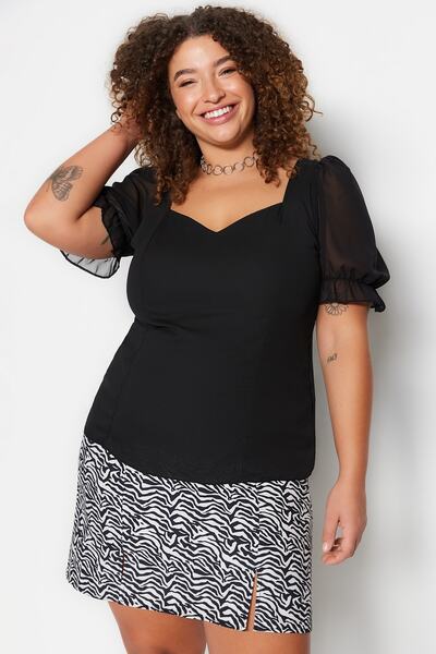 Trendyol Curve Μαύρα υφαντά μανίκια σιφόν μπλούζα TBBSS23AH00089