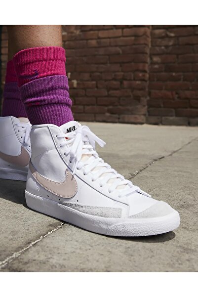 Nike Blazer Mid '77 White Women's Sports Shoes