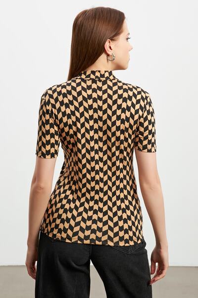 Bipantolon Γυναικεία μπλούζα με κοντό μανίκι μαύρη ρίγα