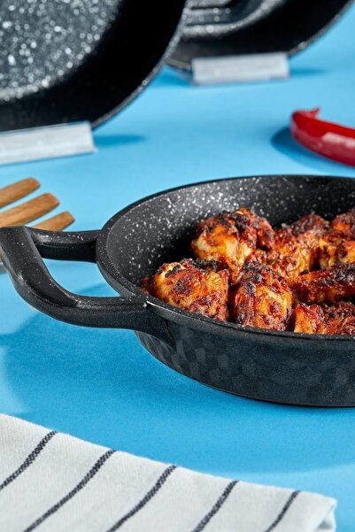 Taç Triton 3 Piece Pan Set Black