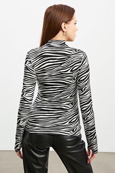 Bipantolon Women's Black and White Zebra Pattern Finger Detail Body