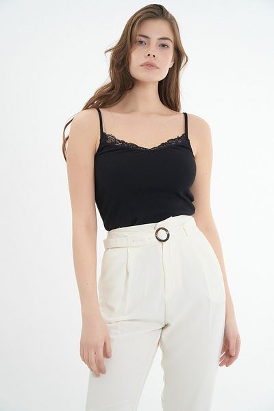 Pattaya بلوزة نسائية بحزام دانتيل أسود P21s201-2525