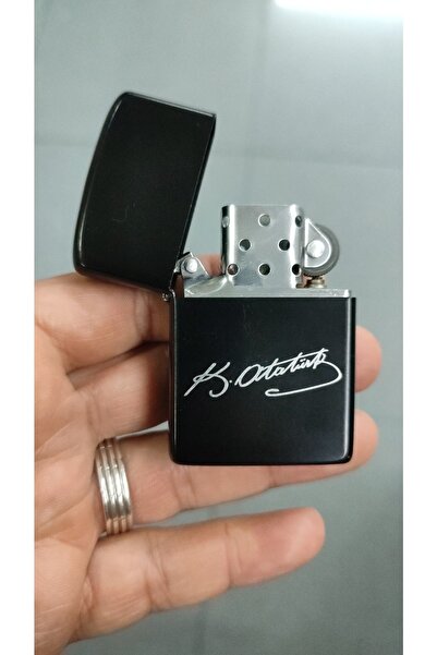 ASYA GIFTS Kemal Atatürk Imzalı Benzinli Çakmak