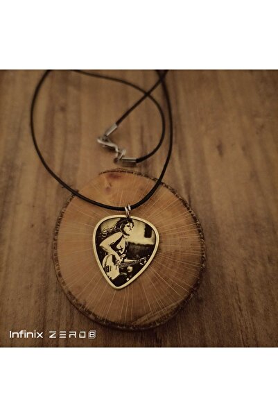 luffy design Maneskin Victoria De Angelis Metal Pena Kolye Gitarist Kolyesi