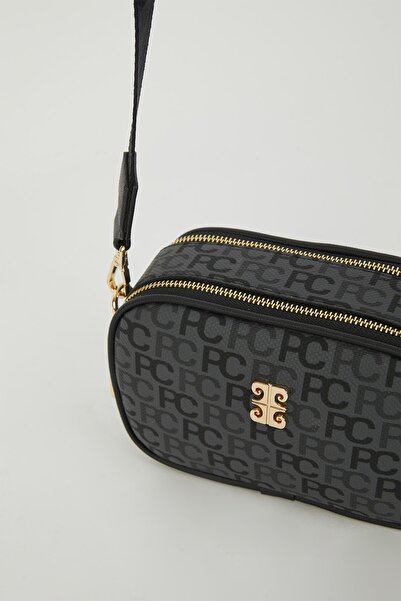 Pierre Cardin Anthrazitfarbene Damen-Umhängetasche mit Tram-Alphabet 05PO23Y1731