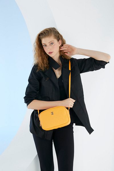 Pierre Cardin Dámská taška přes rameno Floater Mango 05PO22Y1538